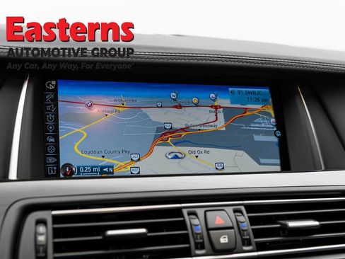 Used 2015 BMW M5 RWD image 26
