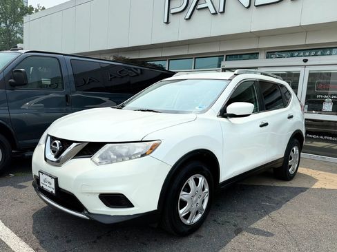 Used 2016 Nissan Rogue S FWD image 3