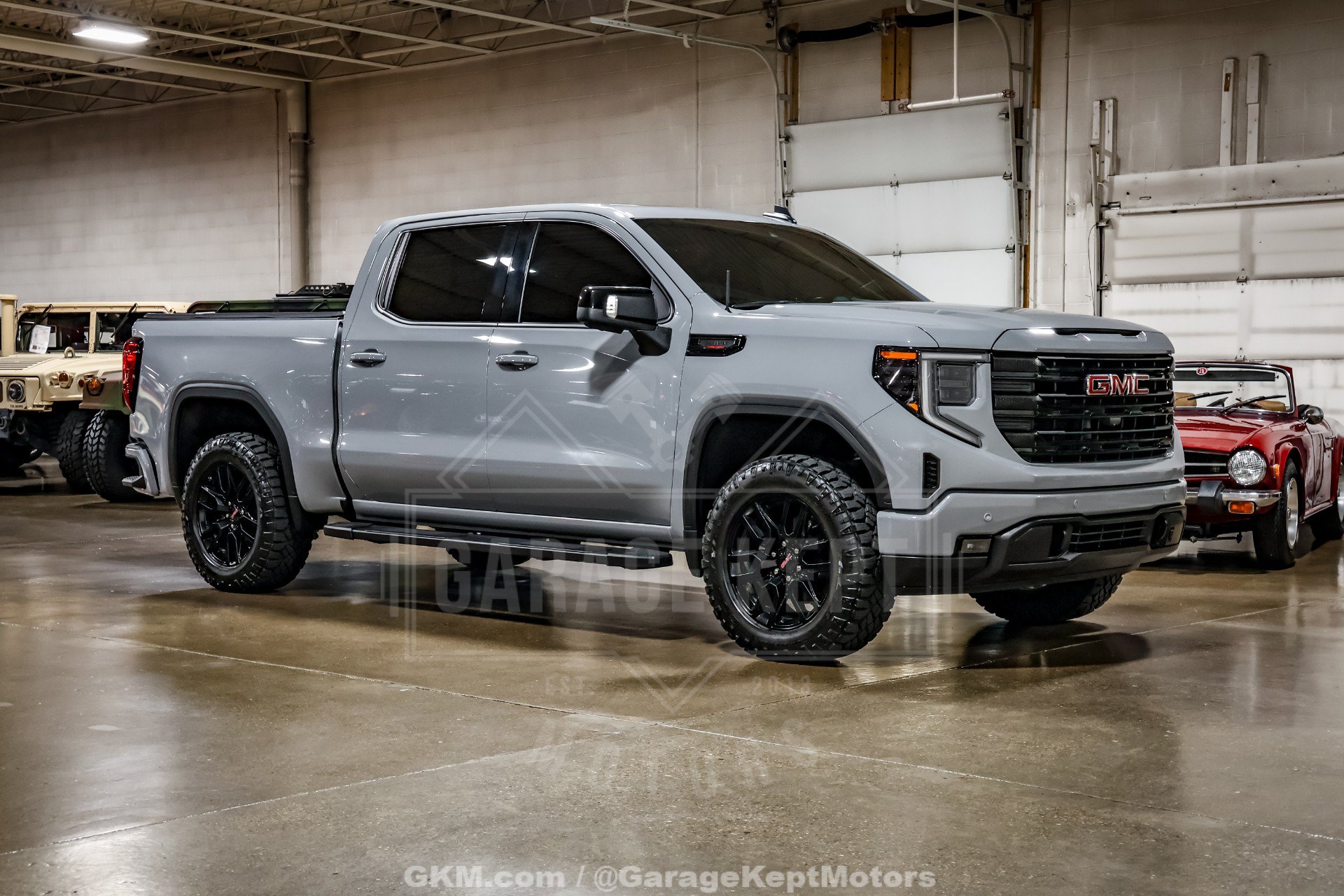 Used 2024 GMC Sierra 1500 Elevation w/ Elevation Premium Package AWD/4WD image 1