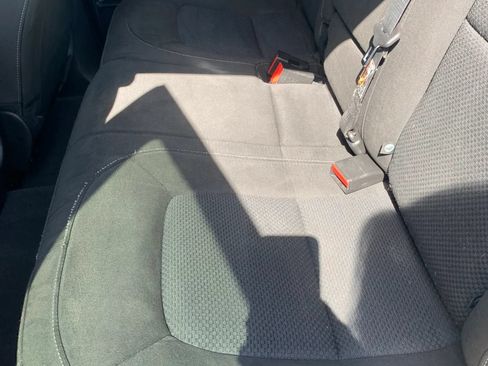 Used 2020 Chevrolet Colorado LT RWD image 18