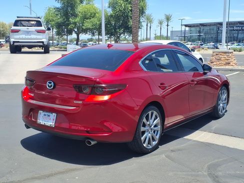 Used 2021 MAZDA MAZDA3 s FWD image 4