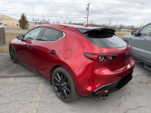 Used 2024 MAZDA MAZDA3 Hatchback w/Premium Plus Pkg image 5