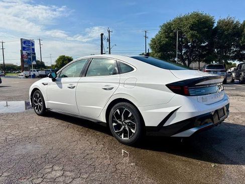 Used 2025 Hyundai Sonata SEL FWD image 6