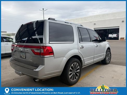 Used 2015 Lincoln Navigator 4WD image 4