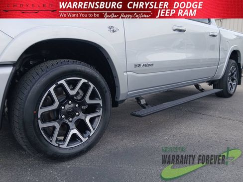 New 2026 RAM 1500 Laramie AWD/4WD image 36