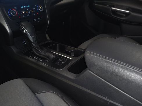 Used 2019 Ford Escape SE AWD/4WD image 26