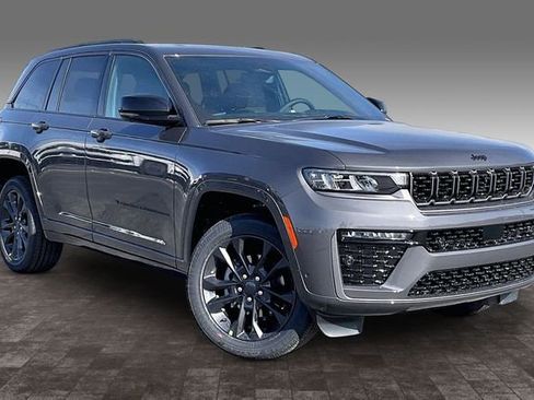 New 2026 Jeep Grand Cherokee Limited image 2