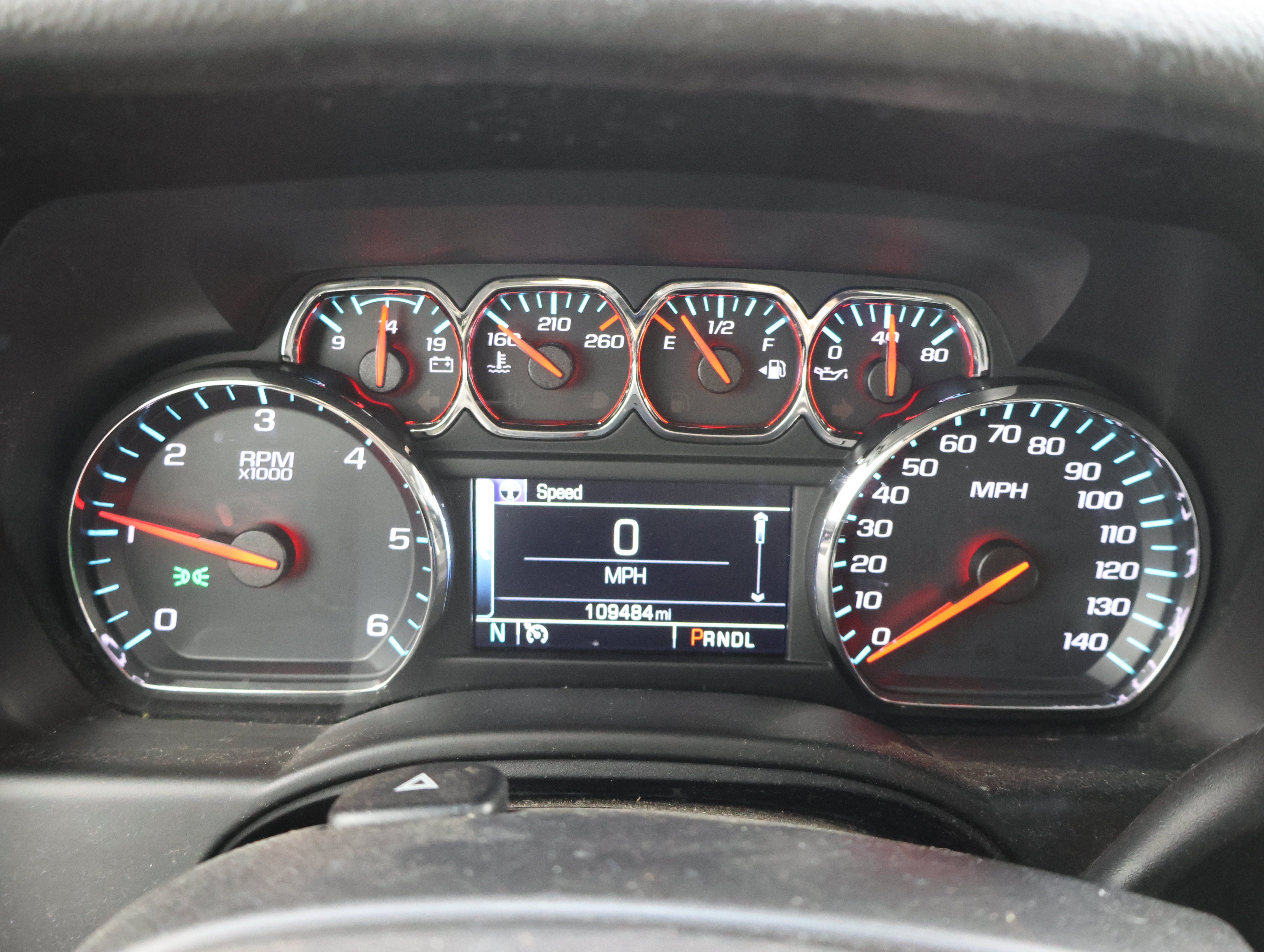 Used 2018 GMC Yukon SLE w/ SLE Value Package AWD/4WD image 11