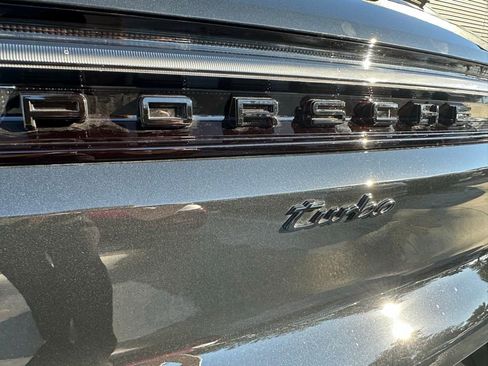 Used 2025 Porsche Cayenne Turbo image 14