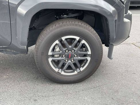 Used 2025 Toyota Tacoma TRD Sport RWD image 10