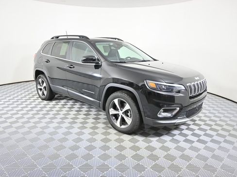 Used 2022 Jeep Cherokee Limited image 9