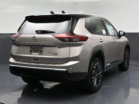 New 2026 Nissan Rogue Platinum w/ Tech Package image 4