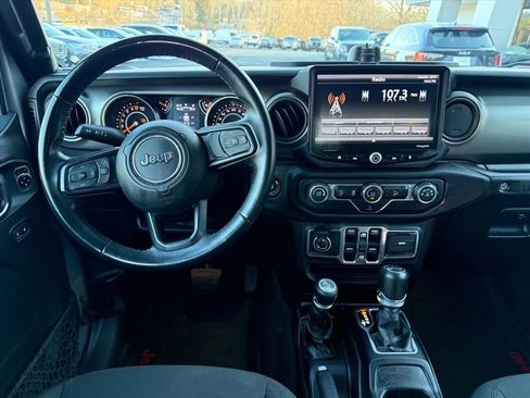 Used 2018 Jeep Wrangler Unlimited Sport S image 13
