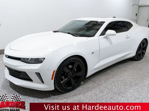 Used 2017 Chevrolet Camaro LT image 2
