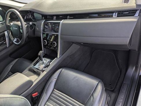 Used 2020 Land Rover Discovery Sport S image 21