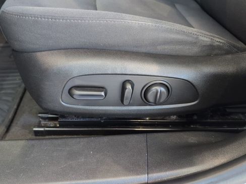 Used 2018 Chevrolet Malibu LT w/ LPO, Convenience Package 2 FWD image 11