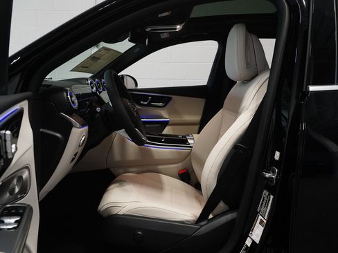 New 2026 Mercedes-Benz GLC 300 4MATIC image 14