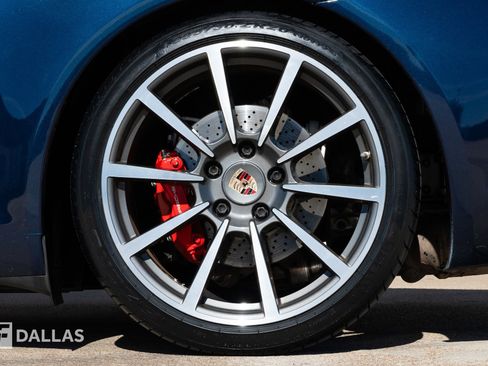 Used 2012 Porsche 911 Carrera S image 9