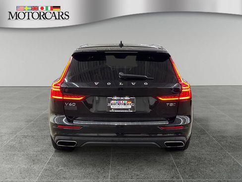 Used 2022 Volvo V60 T5 Cross Country w/ Climate Package AWD/4WD image 4