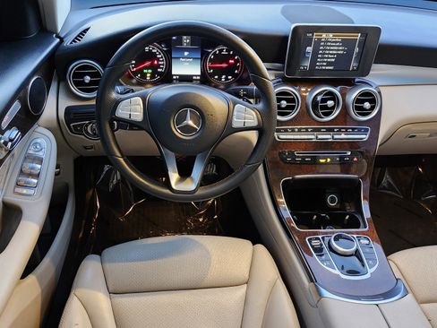 Used 2017 Mercedes-Benz GLC 300 w/ Premium 1 Package image 26