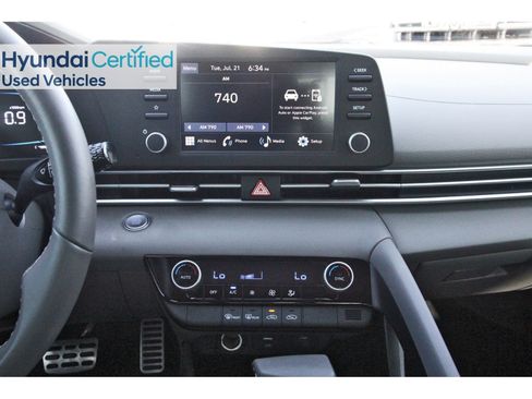 Certified 2025 Hyundai Elantra Sport FWD image 24