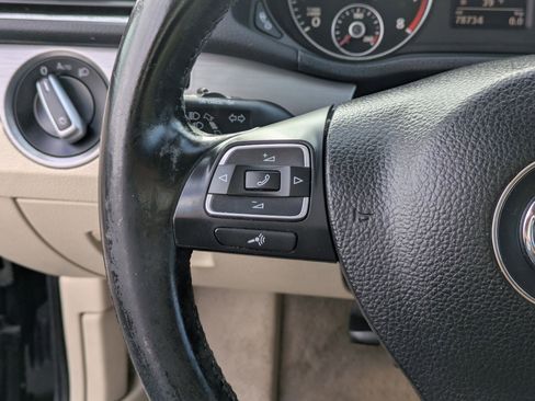 Used 2014 Volkswagen Passat 1.8T SE image 19