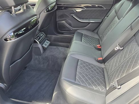 Used 2023 Audi S8 w/ S8 Comfort Plus Package AWD/4WD image 12
