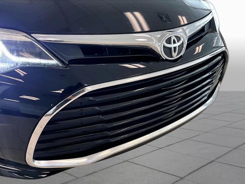 Used 2016 Toyota Avalon Touring FWD image 28