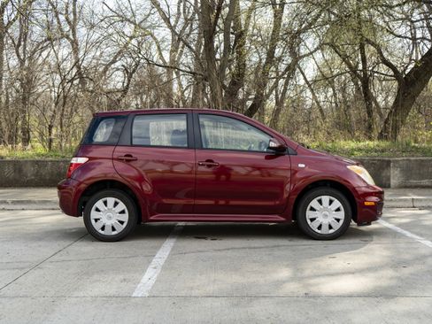 Used 2006 Scion xA image 10