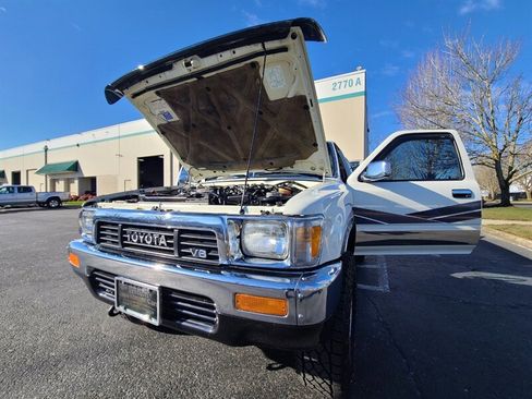 Used 1990 Toyota Pickup SR5 image 26