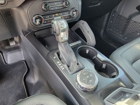 Used 2025 Ford Bronco Badlands AWD/4WD image 39