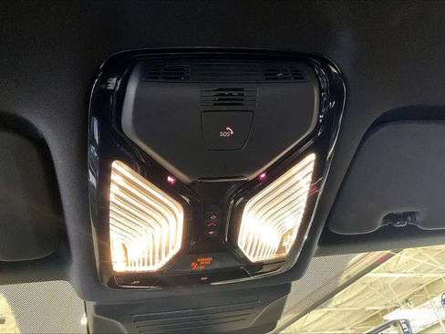 Used 2024 BMW X6 xDrive40i w/ Premium Package image 35