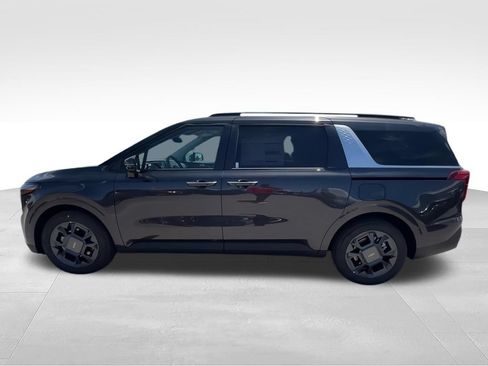 New 2026 Kia Carnival EX FWD image 5