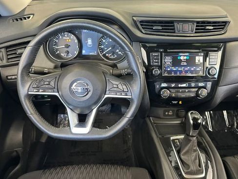 Used 2020 Nissan Rogue SV AWD/4WD image 16