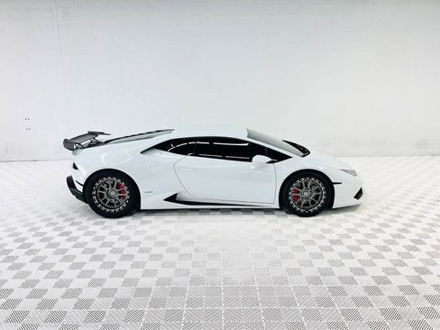 Used 2015 Lamborghini Huracan LP 610-4 image 10