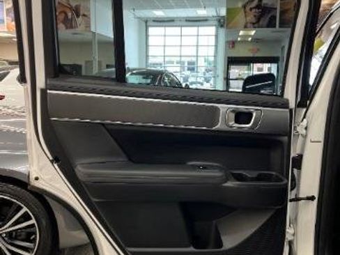 Used 2025 Hyundai Santa Fe SEL AWD/4WD image 29