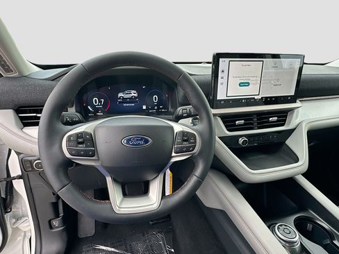 New 2026 Ford Explorer Active w/ Active Comfort Package RWD image 7