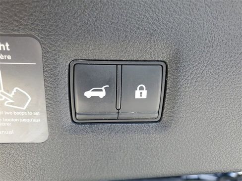 Used 2023 INFINITI QX55 Sensory w/ Lighting Package image 11