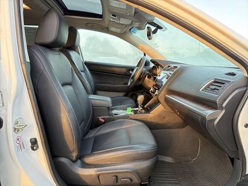 Used 2018 Subaru Outback 2.5i Limited AWD/4WD image 18