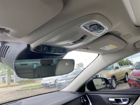 Used 2020 Volvo S60 T5 Momentum FWD image 27
