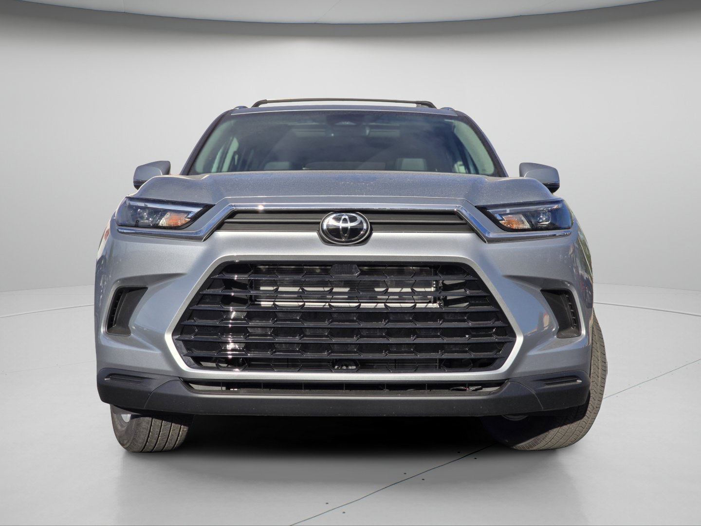 New 2026 Toyota Grand Highlander XLE FWD image 3