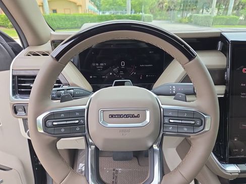 New 2026 GMC Yukon Denali w/ Denali Reserve Package AWD/4WD image 26