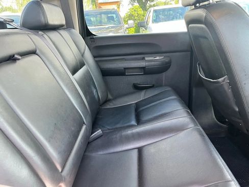 Used 2008 Chevrolet Silverado 2500 LT w/ 2LT Convenience Package image 16