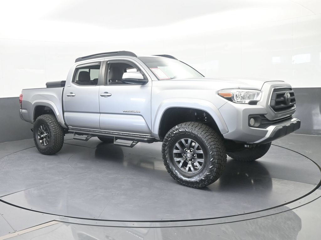 Used 2021 Toyota Tacoma SR5 w/ SR5 Appearance Package (SM) RWD image 8