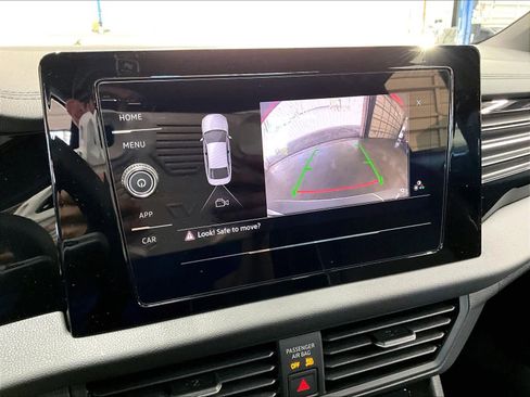 Used 2025 Volkswagen Jetta Sport image 23