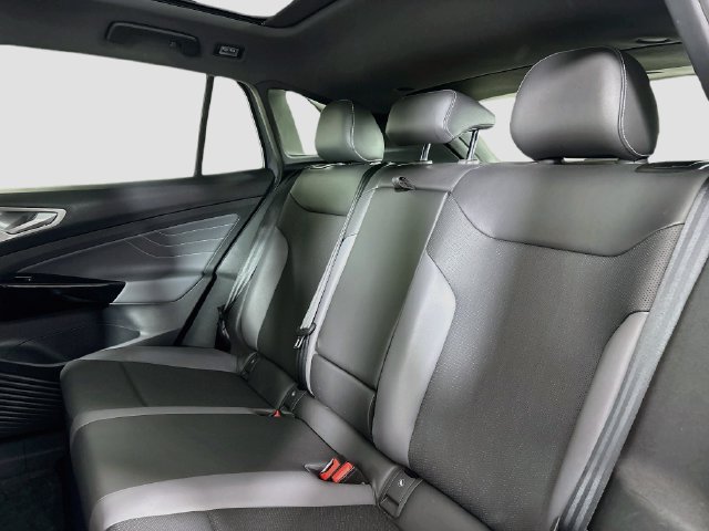 Certified 2023 Volkswagen ID.4 Pro S AWD/4WD image 27