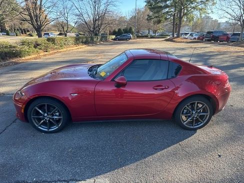 Used 2017 MAZDA MX-5 Miata RF Grand Touring image 3