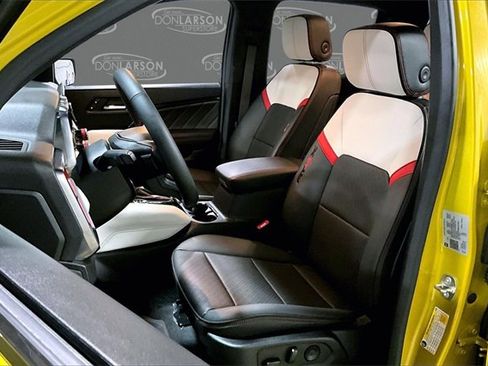 Certified 2024 GMC Canyon AT4X image 14