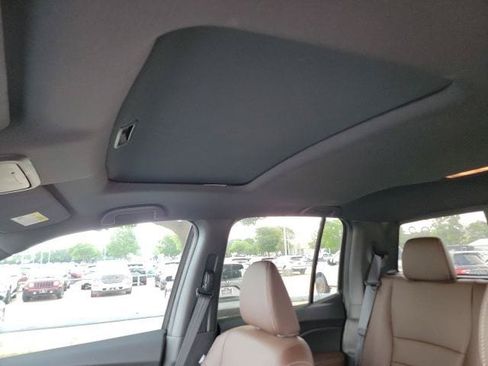 Used 2025 Honda Ridgeline RTL+ image 12
