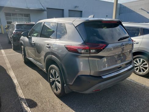 Used 2023 Nissan Rogue SV FWD image 4